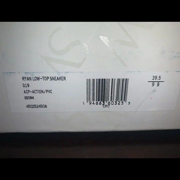 Stuart Weitzman Men White Shoes - Picture 4 of 4